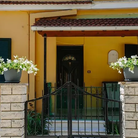 Nikolakis Apartmán Ipsos
